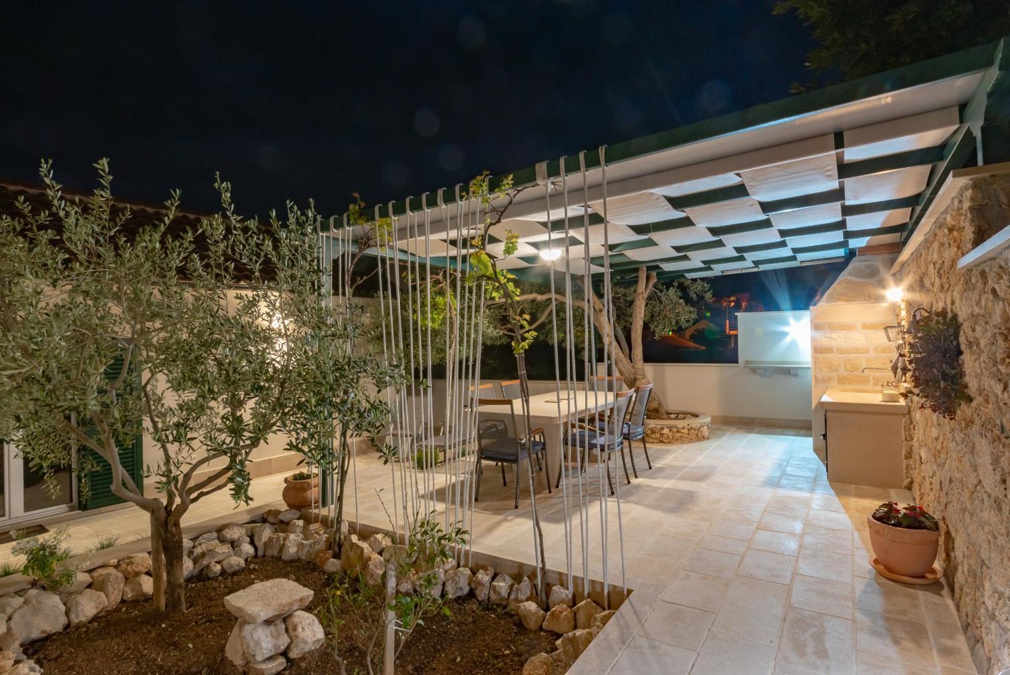 Casa Ol'Bol - Modern Apartment With Seaview And Private Large Backyard المظهر الخارجي الصورة